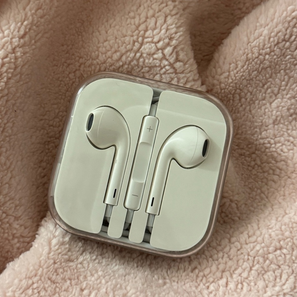 Apple Headphones